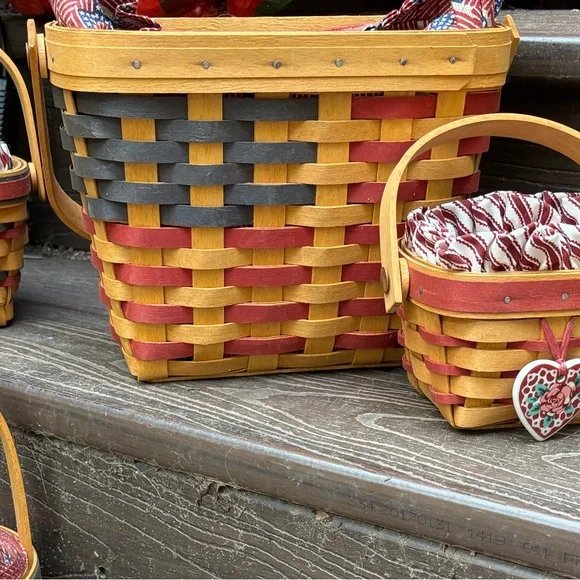 Longaberger 25th Anniversary Basket w/ Red & Blue Flag, Fabric & Plastic Liner - Picture 10 of 11